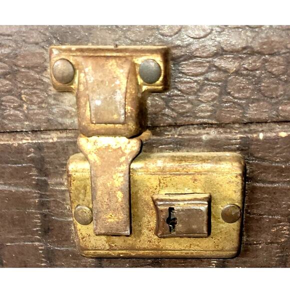 Vintage Faux Alligator Skin Train Case Cosmetic Travel Luggage~ Make Ove… - Picture 10 of 10